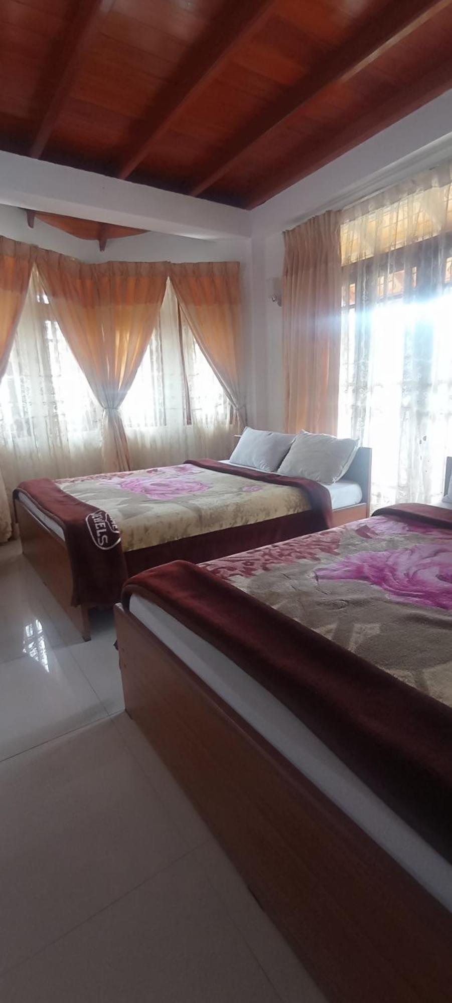 Oviya Guest Bed and Breakfast Nuwara Eliya Esterno foto