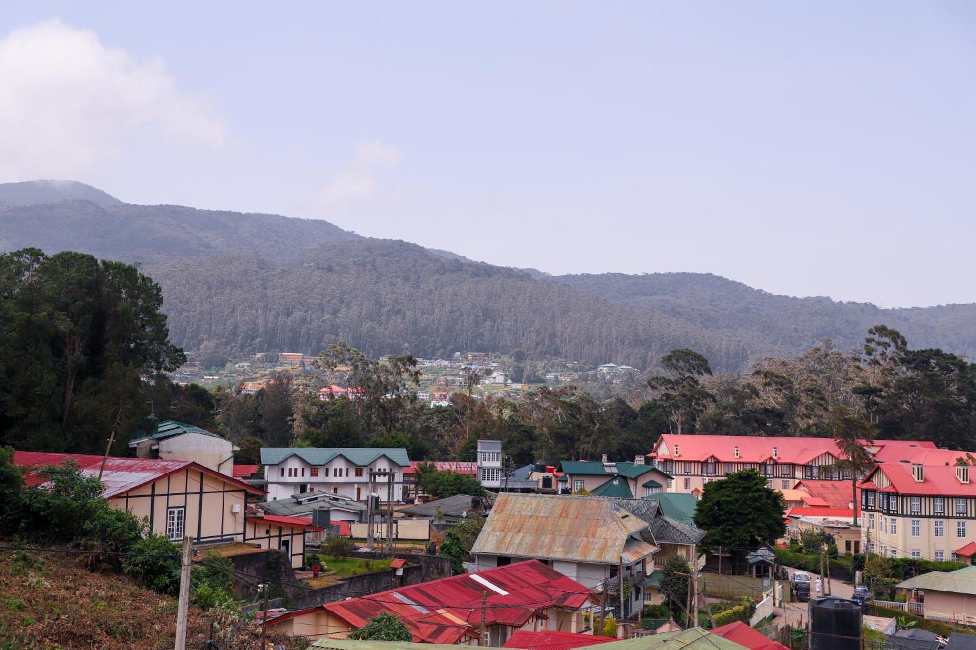 Oviya Guest Bed and Breakfast Nuwara Eliya Esterno foto